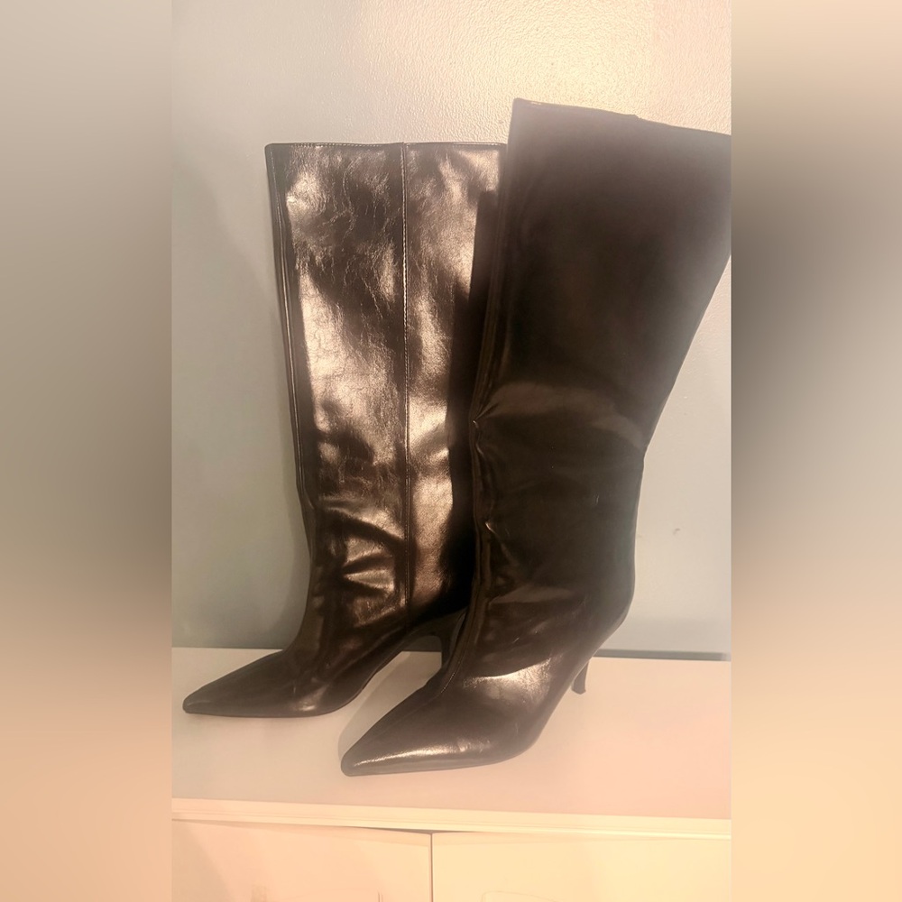 Zara Women’s Black Pointed-Toe Knee Boots NWOB sz 37